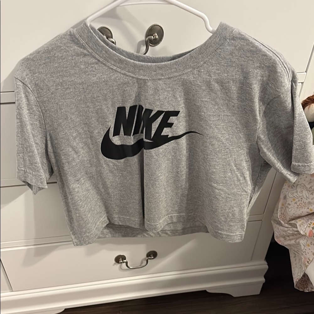 Nike Heather Gray Crop Tee